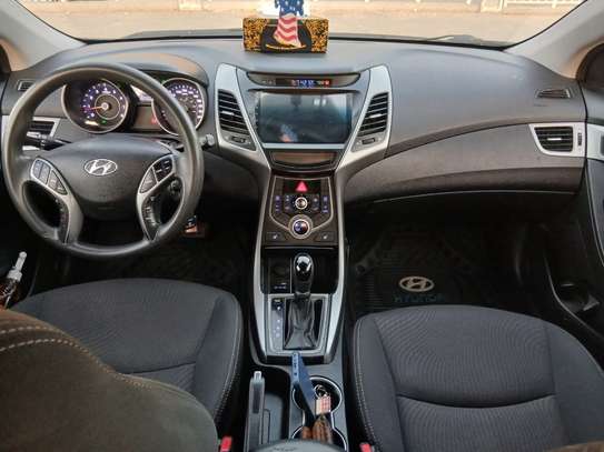 Hyundai Elantra 2016 Automatique essence image 6