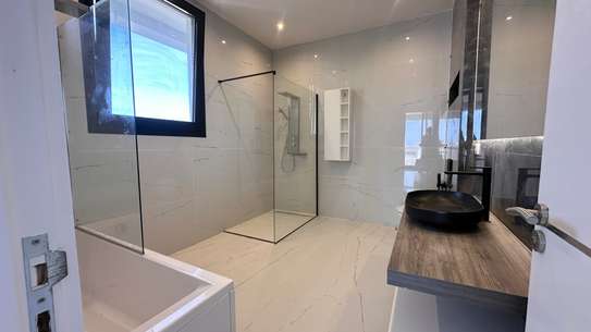 Penthouse à louer aux Almadies image 2