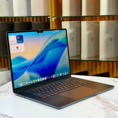 2025 Mac book Air Puce M4 de 15 Pouces image 8