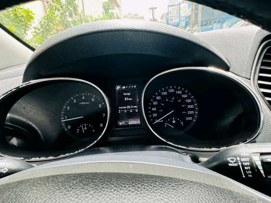 Hyundai santafe 2017 image 15