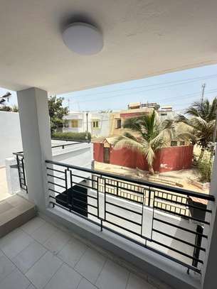 Magnifique villa R+1 à louer image 7