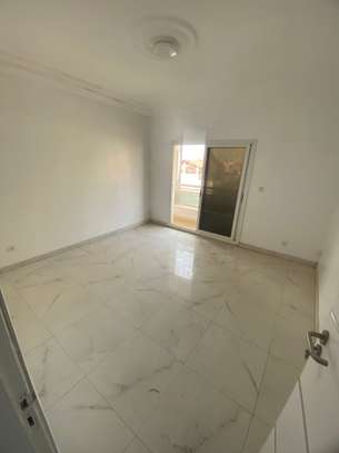 APPARTEMENT F3 YOFF BIAGUI image 5