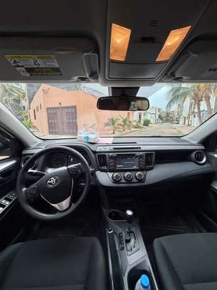 Toyota Rav 4 2016 image 8