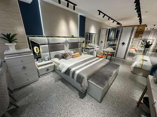 CHAMBRE À COUCHER VIP image 3