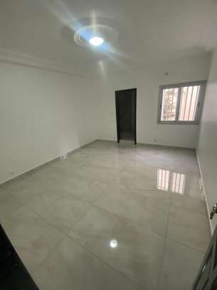 JOLI APPARTEMENT F4 NGOR ALMADIES image 9