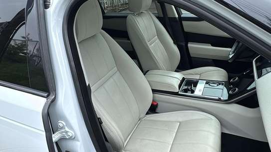 Land Rover range Rover vellar image 13