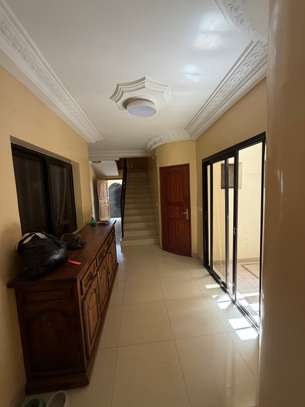 VILLA R+1 A LOUER image 2