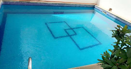 Appartement meublé piscine jardin 3 chambres salon Virage image 2