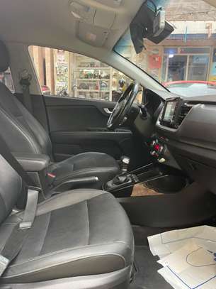 KIA Stonic *  ANNÉE 2018 image 5