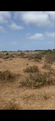 Terrain 360M2 à Yenne Toubab Dialao image 2