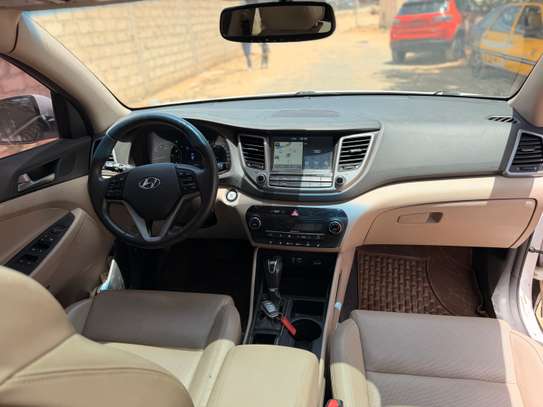 Hyundai Tucson AWD 2017 image 4