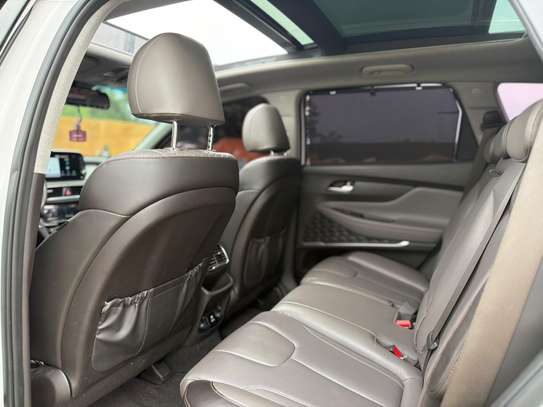 Hyundai Santafe 2019 limited image 10
