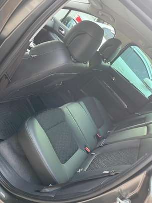 Peugeot 3008 image 8