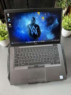Dell i7 8th gen/ SSD 256gb / 16gb image 5