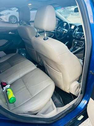 Ford Focus 2012 image 6