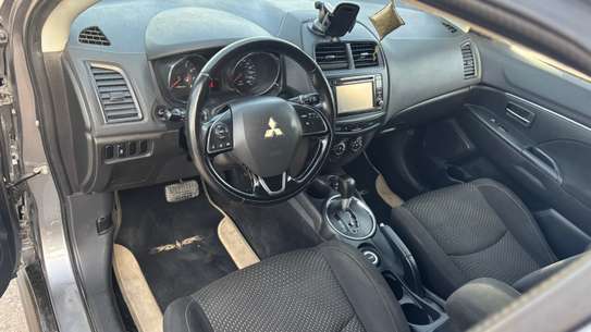 Mitsubishi rvr Venat 2016 image 7
