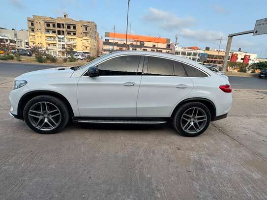 Mercedes GLE 350 4 matic image 3