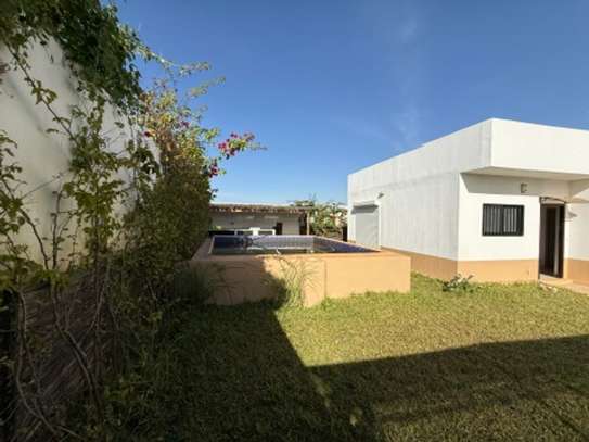 Villa F4 à louer Sangalkam Cité Kalia image 3