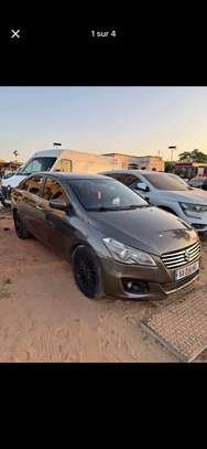Suzuki Ciaz Gris métallisé économique et fiable image 4