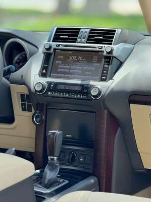 TOYOTA LAND CRUISER VXR 2016 image 3