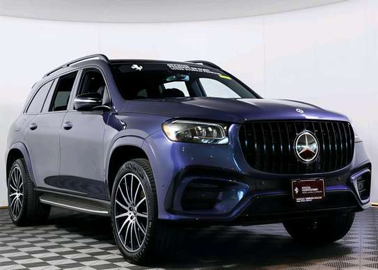 Mercedes-Benz GLS AMG 450 4MATIC 2025 image 2