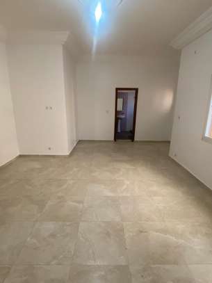 Apparemment à louer image 3