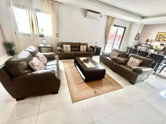Appartement meublé F4 situé a ngor almadies image 4