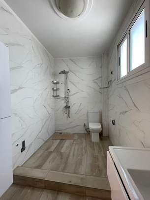 F4 à louer à sacré cœur 3 en duplex terasse privée image 13