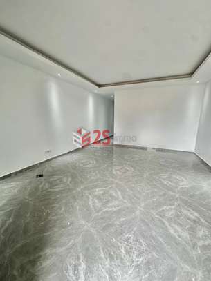 Appartement F4 à louer à Sicap Foire image 7