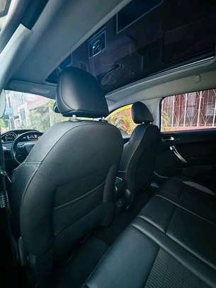 Peugeot 2008 2018 image 9