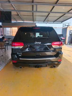 JEEP CHEROKEE OVERLAND image 3