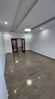 Appartement F4 à vendre à Cité keur Gorgui image 4
