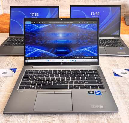 HP ZBOOK FIREFLY 14G8 / CORE i7 image 3