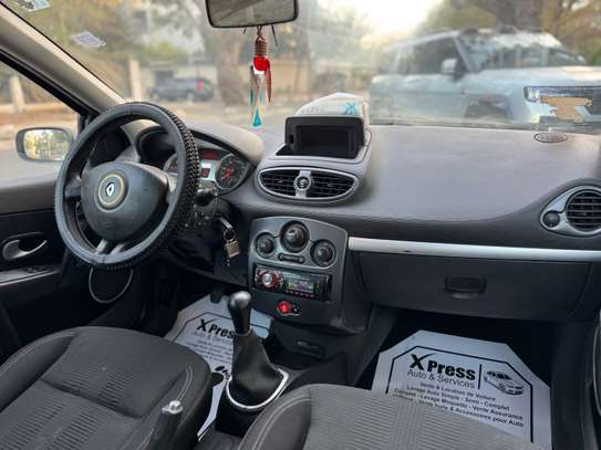 Renault Clio 3 image 3