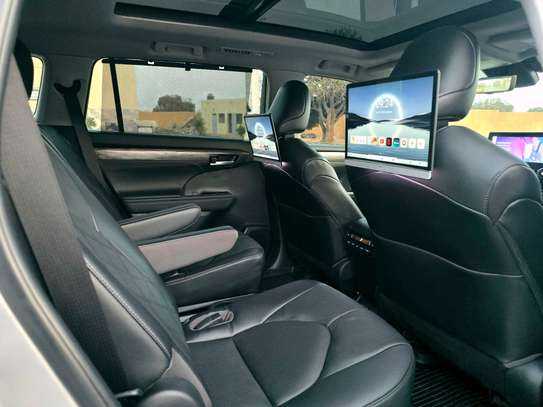 Toyota Highlander PLATINIUM 2023 image 10