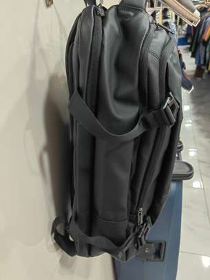 Sac à dos professionnel noir résistant à l'eau image 3