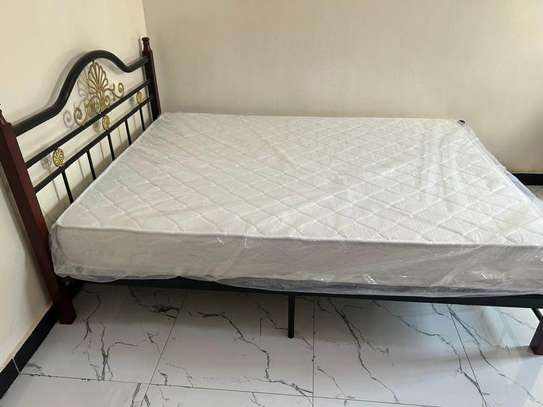 LIT 2 PLACES EN FER + MATELAS ORTHOPEDIQUE image 2