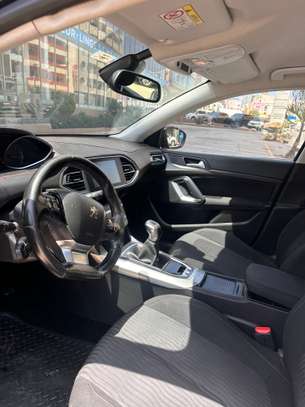PEUGEOT 308 année 2016 image 5