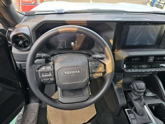 Toyota Land cruiser prado 2025 image 6