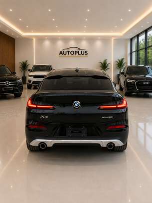 BMW x4 2019 image 2