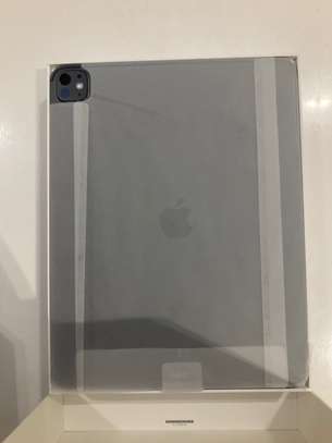 iPad Pro 13'' M5 256GB Wi-Fi open box image 3