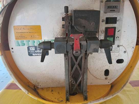 Machine a reproduire toutes sortes de clés image 3