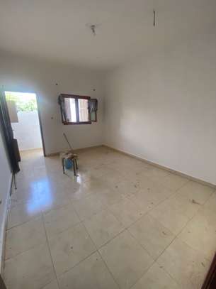 Un appartement F3 à louer aux Mamelles cités Magistrats image 8