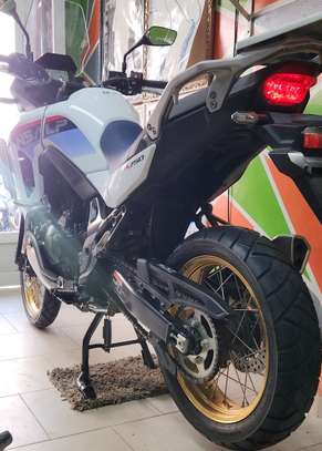 A vendre Honda Transalp 750cm3 image 8