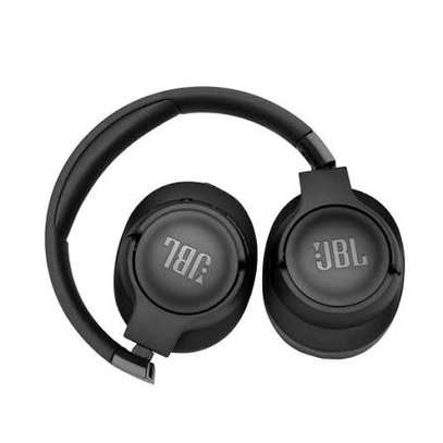 Jbl tune 710 bt image 2