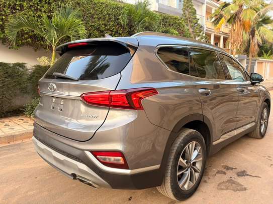 HYUNDAI SANTAFÉ image 6