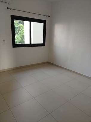 Appartement F3 à louer à Fann hock image 8