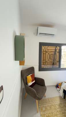 Studio louer à Sacré-Cœur 3 image 6