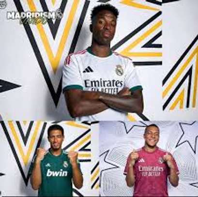 Maillot real Madrid saison 2026/2027 image 2