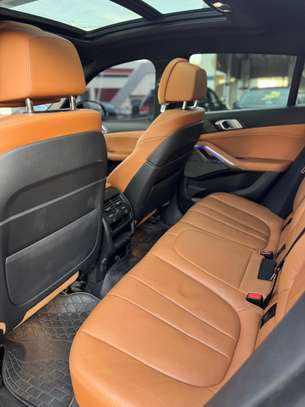 Bmw x6 2022 M50i image 6